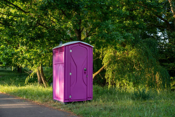 Portable Toilet Options We Offer in Loxahatchee Groves, FL